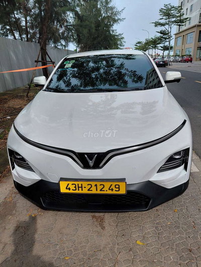 VinFast VF62015 Trắng 13000 km