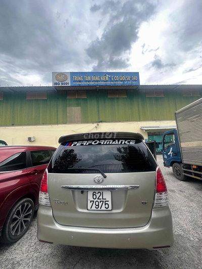 Toyota Innova 2006 G - 1000 km