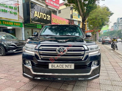 Xe Toyota Land Cruiser 4.6 V8 2019