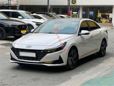 Xe Hyundai Elantra 1.6 AT Đặc biệt 2024