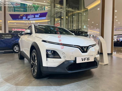 Xe VinFast VF6 Plus 2026