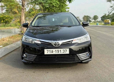 Toyota Corolla Altis 2019 1.8G Đen 31.000 km