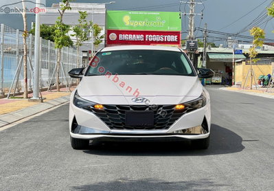 Xe Hyundai Elantra 1.6 AT Đặc biệt 2024