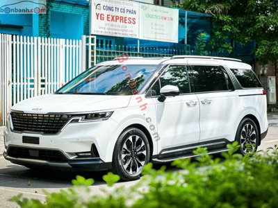 Xe Kia Carnival Signature 2.2D 2023