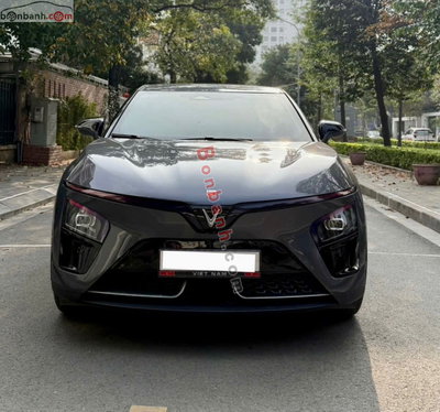Xe VinFast VF7 Plus AWD 2024