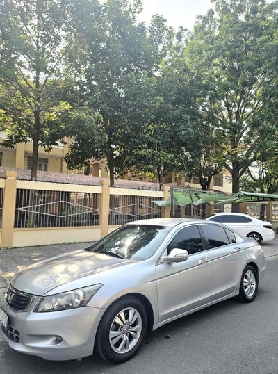 Honda Accord 2009 Bạc