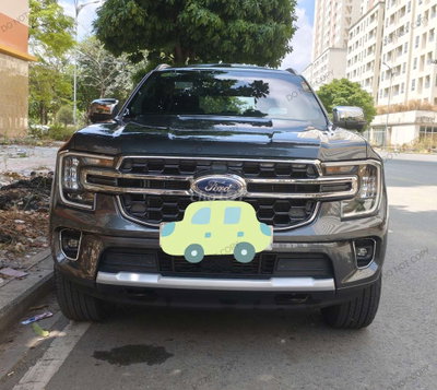 Bán xe Ford Everest Titanium