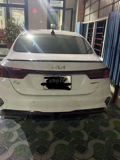 Kia K3 GT màu Trắng