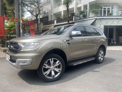 Everest 2017 Titanium nhập Thái - Vàng gold