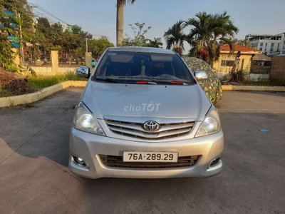 Toyota Innova G 2010 Bạc
