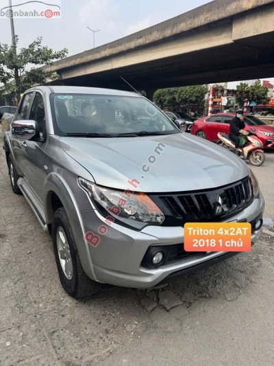 Xe Mitsubishi Triton 4x2 AT 2018