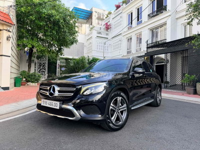 Mercedes-Benz GLC 200 máy 2.0 Turpo model 2019