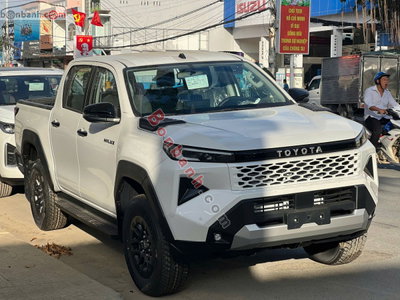 Xe Toyota Hilux Pro 2.8L 4x2 AT 2026