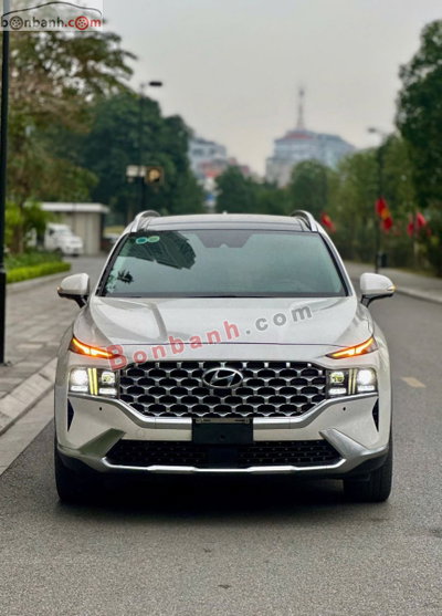 Xe Hyundai SantaFe Cao cấp 2.2L HTRAC 2022