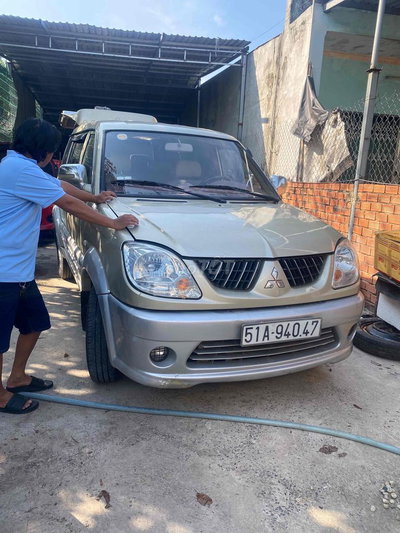 Mitsubishi Jolie 2005 Vàng