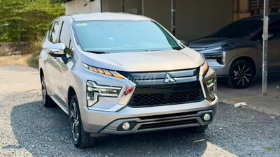 Mitsubishi Xpander Premium 2022 Bạc