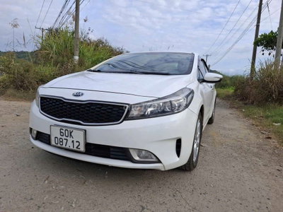 KIA CERATO 16G MT 2017 Trắng