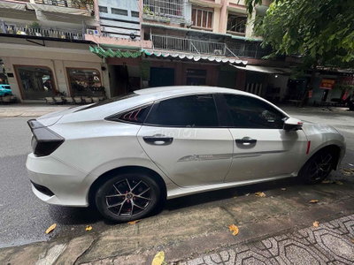 Honda Civic 2020 1.8G 76000 km Trắng