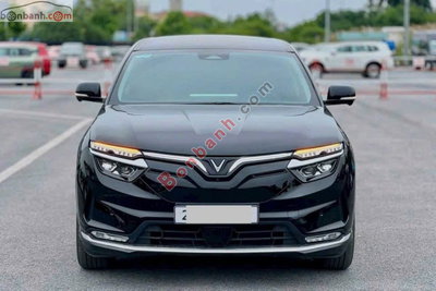 Xe VinFast VF8 Eco AWD 2023