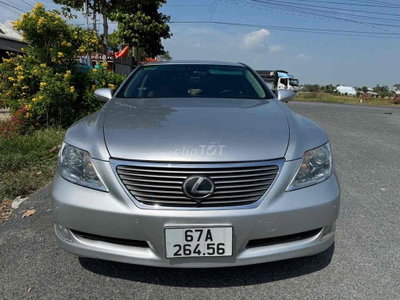 Lexus LS460L 2006 Bạc 132178 dặm