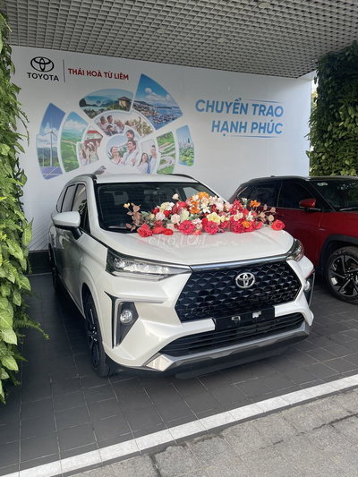 Toyota Veloz Cross giảm 100% LPTB