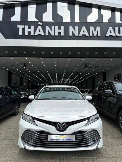 Toyota Camry 2021 2.0G