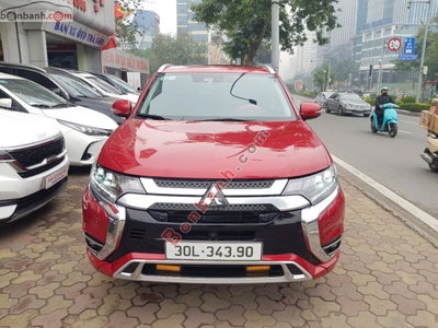 Xe Mitsubishi Outlander Premium 2.0 CVT 2023