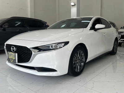 Mazda 3 2022 Deluxe Trắng