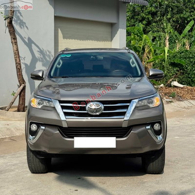 Xe Toyota Fortuner 2.4G 4x2 AT 2020