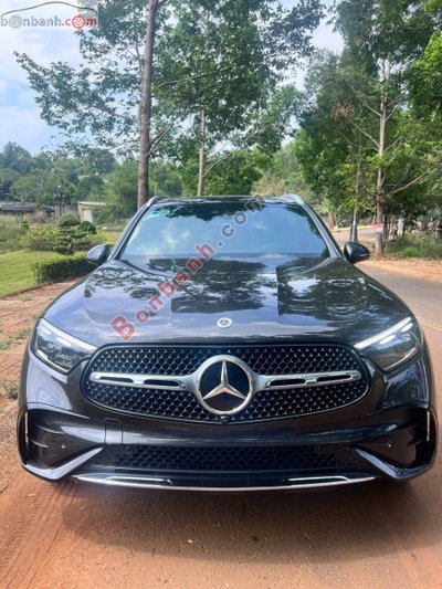 Xe Mercedes Benz GLC 300 4Matic 2023