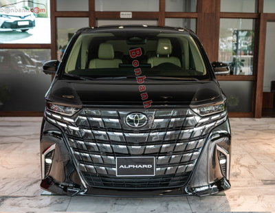 Xe Toyota Alphard HEV 2.5 AT 2026
