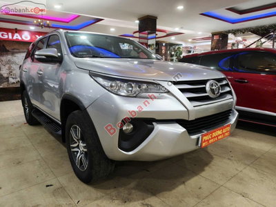 Xe Toyota Fortuner 2.4G 4x2 MT 2017