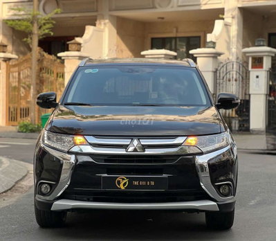 MITSUBISHI OUTLANDER 2.0 PREMIUM SX 2018 7 VẠN