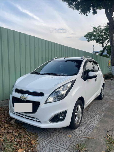 Chevrolet Spark 2016 1.0LT Trắng