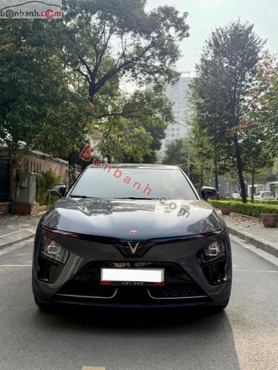 Xe VinFast VF7 Plus AWD 2024