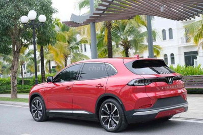 VinFast VF8 2023 GF Plus 5700 km