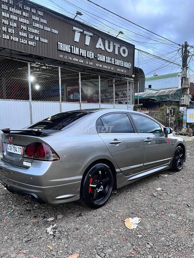 Honda Civic Gen 8 1.8 AT Xám