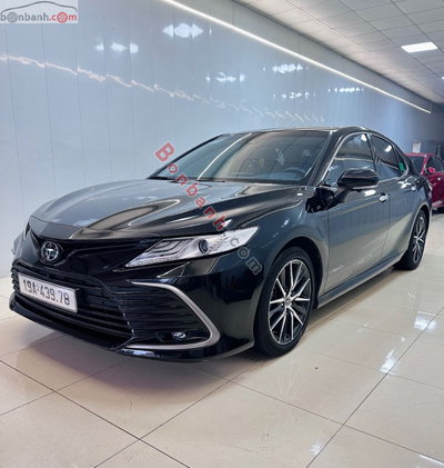 Xe Toyota Camry 2.0Q 2022