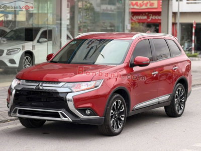 Xe Mitsubishi Outlander Premium 2.0 CVT 2021