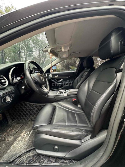 Mercedes-Benz C200 2018 Đen