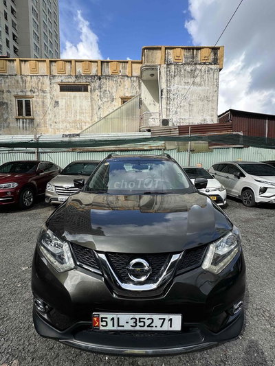 Nissan X-Trail 2016 2 cầu-xanh Olive