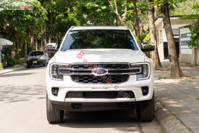 Xe Ford Everest Titanium 2.0L 4x2 AT 2022