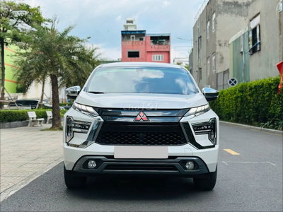 Mitsubishi Xpander Premium 2024 màu trắng