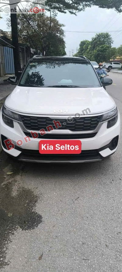 Xe Kia Seltos Deluxe 1.4 AT 2024