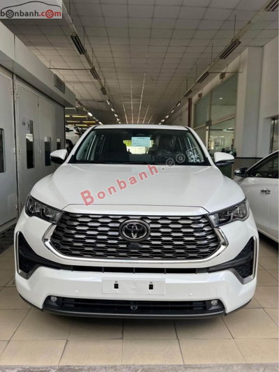 Xe Toyota Innova Cross HEV 2.0 CVT 2026