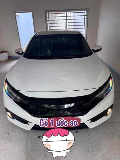 Honda Civic 2020 1.8G Trắng. Xe gia đình