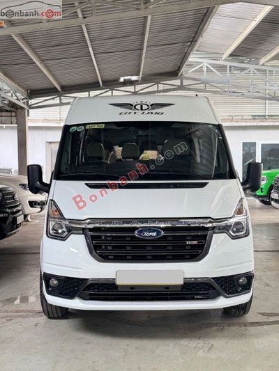 Xe Ford Transit Tiêu chuẩn 2024