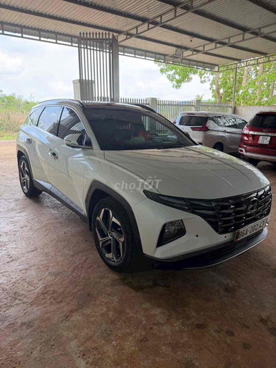 Hyundai Tucson 2022 Cao cấp Trắng