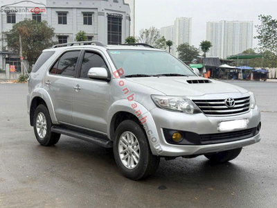 Xe Toyota Fortuner 2.5G 2015