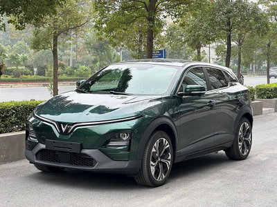 Xe điện VinFast VF6 Xanh lá